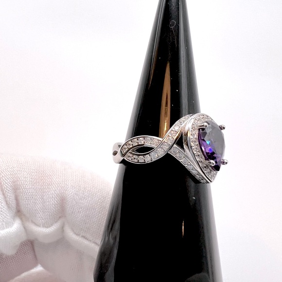 Sale $25 Firm! .925 Sterling Silver Simulated Amethyst Cz Ring - Picture 7 of 17